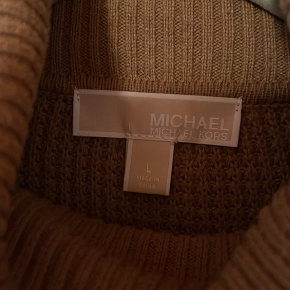 Michael Kors Turtleneck Sweater - Picture 3 of 4